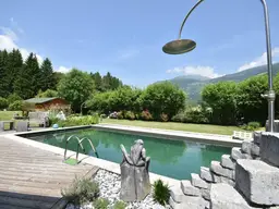 Traumhaftes sehr gepflegtes Landhaus im Maltatal mit parkähnlichem Grundstück und Pool sowie Nebengebäuden