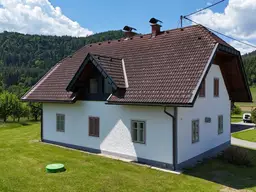 Renovierungsbedürftiges Einfamilienhaus mit Garten, Balkon und Fernsicht