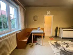 Hinreißendes Einfamilienhaus in Zwingendorf – Ihr Renovierungsprojekt für nur 110.000 €!