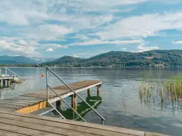 Exklusiver Bungalow mit Seeblick – inklusive Pool und Seezugang – "Villa Aera"