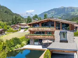 Luxus-Retreat mit Naturteich und privatem Wellnessbereich