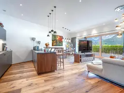 Hochwertige Dachgeschosswohnung mit Panoramablick
