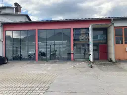 1A Lage für Verkauf, Produktion, Werkstatt und/oder Lager.
