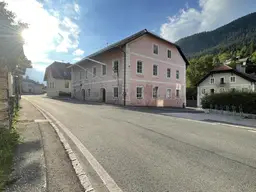 Mehrparteienhaus mit Entwicklungspotenzial in Kurortlage