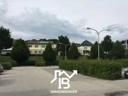 PKW-Abstellplätze direkt neben der Polizei Perg zu vermieten!