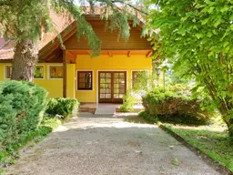 Liebevolles Zweifamilienhaus mit Traumgrundstück in Klagenfurt!