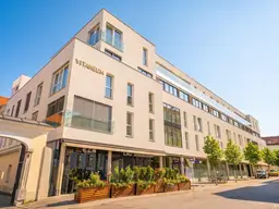 ERSTBEZUG: Wohnen in der obersten Etage: Maisonette mit Terrasse &amp; Kaminanschluss