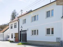 Charmantes Einfamilienhaus mit stilvollem Gewölbekeller