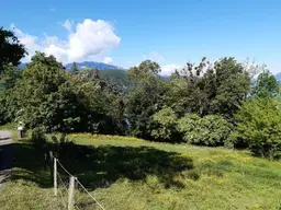 Wundeschönes Baugrundstück mit Seeblick, Bergpanorama und Fernsicht ! Nur 100 m vom Ufer des Millstätter Sees entfernt!