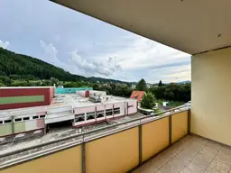 3 Zimmer Genossenschaftswohnung mit Loggia und Fernblick 