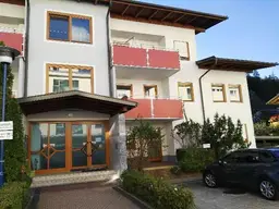 Mietwohnung 2 Zimmer mit Balkon und Tiefgarage