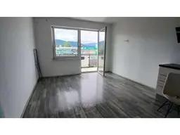 Eigentumswohnung mit Balkon und Garage - Südringnähe
