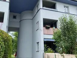 2 Zimmer Wohnung mit Süd-West Loggia und Tiefgaragenplatz