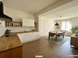 Großzügige 4-Zimmer-Wohnung mit Renovierungsbedarf in zentraler Lage in Klagenfurt, geeignet für Familien oder WG´s
