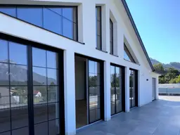 Modernes 4-Zi Penthouse mit Panoramablick - Wohnen über den Dächern von Glasenbach