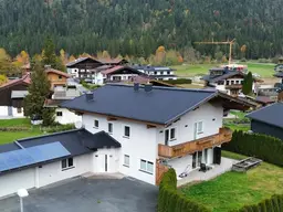 Ein Haus mit viel Platz und zwei abgeschlossenen Wohnungen