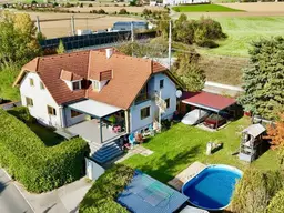 Zweifamilienhaus: 250 m², 9 Zimmer, Garten &amp; Garage – Ihr neues Zuhause!