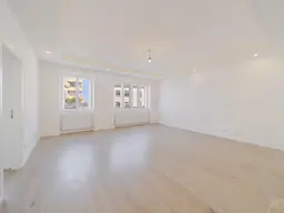 Erstbezug nach Sanierung mit Süd-Balkon **Innenstadt Krems**