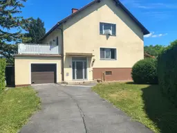 Charmantes Mehrfamilienhaus mit großem Potenzial in ruhiger Lage nahe dem Reisenbach – 150 m² Wohnfläche auf 693 m² Grundstück