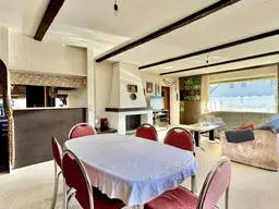 !Viel Platz, viele Möglichkeiten – 248 m² Zweifamilienhaus!