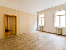 Charmante Altbauwohnung in einer der Bestlagen Badens - mit Terrasse und Aufzug - sanierungsbedürftig mit viel Potential