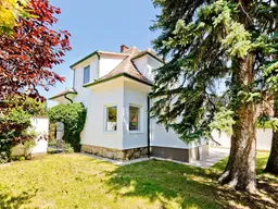 Zentrumsnahes charmantes Haus mit Pool und Garage - perfekt für Pärchen oder mit Potential für Familien