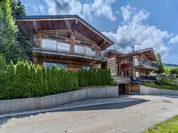 Edle Chalets in „Ski-in &amp; Ski-out“-Lage mit imposanten Kaiserblick