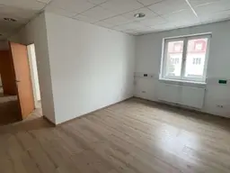 PROVISIONFREI - SOFORT verfügbar! Fabelhafter Raumaufteilung, neu Saniert!