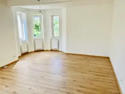 Vermietete 3 Zimmer Erdgeschosswohnung mit Ordinationswidmung