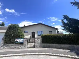 netter Bungalow &amp; Keller &amp; Garage