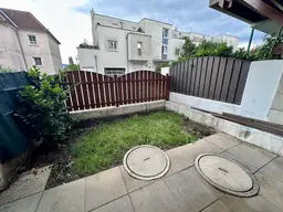 1-Zimmer-Gartenwohnung im Zentrum mit Tiefgaragenstellplatz!