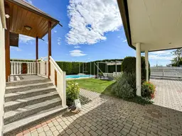 Einfamilienhaus mit Pool, Wellness &amp; großem Garten in Hennersdorf