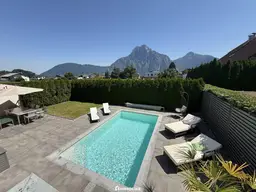 Exklusive Doppelhaushälfte in Traunkirchen – Wohnen mit Seeblick, Traunsteinpanorama, Wellness &amp; Pool!