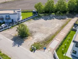 Grundstück - aufgeschlossen - Baubewilligt