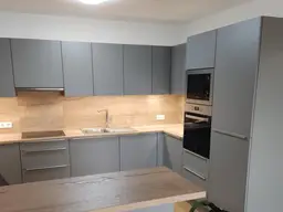 Moderne 3-Zimmer-Wohnung mit Terrasse &amp; KFZ Abstellplatz