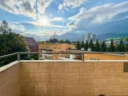 Barrierefreie, WG taugliche 3 Zimmer-Wohnung mit viel Potential 