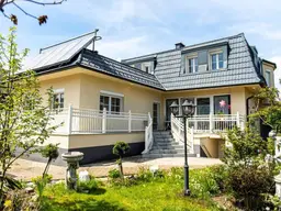 Elegante Wohnung in einer modernen 2-Familienvilla