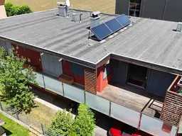 Neuwertige DG-Wohnung in Kirchbichl: Garten, Terrasse, 2 Bäder – Ihr neues Zuhause