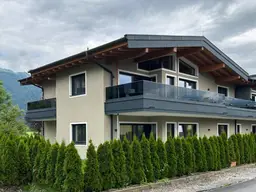 Privatsphäre &amp; Panorama – großzügige Gartenwohnung mit zwei Terrassen in Ruhelage von Kössen