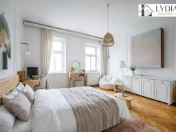 Traumhafte 2-Zimmer-Altbauwohnung mit Loggia zum Innenhof, sehr gepflegt, Top-Anbindung / Kurzzeitvermietung evtl. möglich