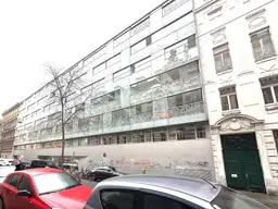 Helles Büro mit großzügiger Terrasse!