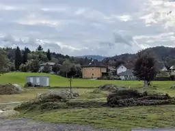 Baugrundstück in Reifnitz mit 3885 m² samt Baugenehmigung sofort verfügbar