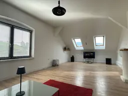 Charmante Dachgeschoßwohnung nähe Gloggnitz: 92m², 3 Zimmer, Garten, nur 95.000 €!Provisionsfrei!