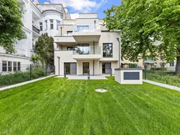 Ruhige Eigentumswohnung im 1. Dachgeschoß in Wien-Hietzing: Erstbezug mit Terrasse im Haus Veit