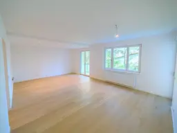Wohnen im Grünen: Kernsanierte 3-Zimmer-Wohnung mit Balkon und Loggia!