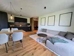 Ausgestattete Garten- Neubauwohnung mit Blick