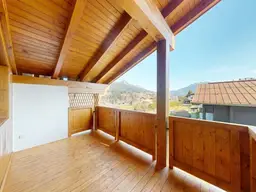 Dachgeschoßwohnung in Ruhelage