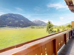Sonnige Wohnung mit Wohnrecht
