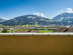 Wohnen mit Panorama: Ausblick ins Inntal und niedrige Betriebskosten