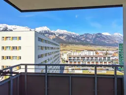 Olympisches Dorf: Großzügige 4-Zimmer-Wohnung im 9. Obergeschoss mit Lift, zwei Balkonen &amp; Tiefgaragenabstellplatz